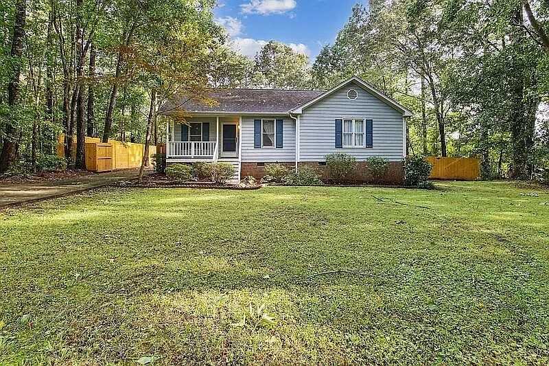 2724 Quail Point Dr - Photo 2 of 11