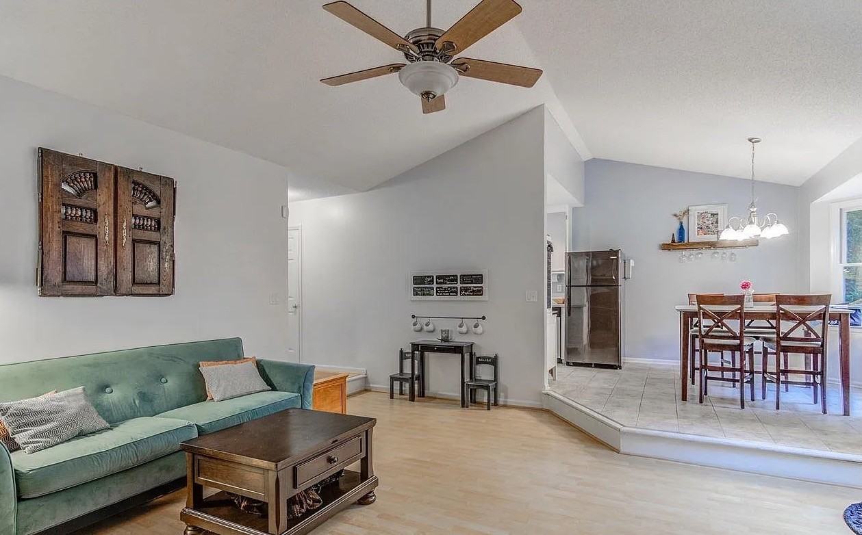 2724 Quail Point Dr - Photo 5 of 11