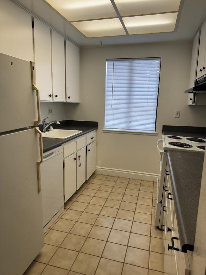 862 Tamalpais Avenue - Photo 4 of 20