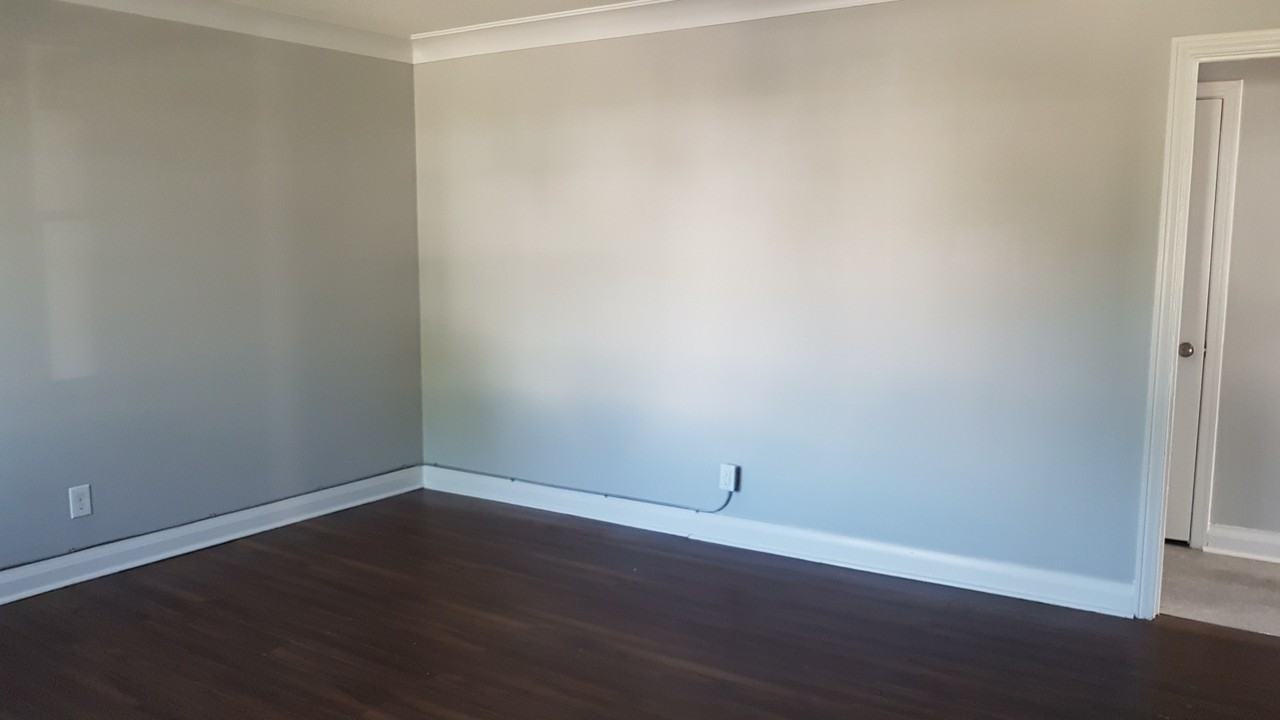 610 Temple St - Photo 5 of 10