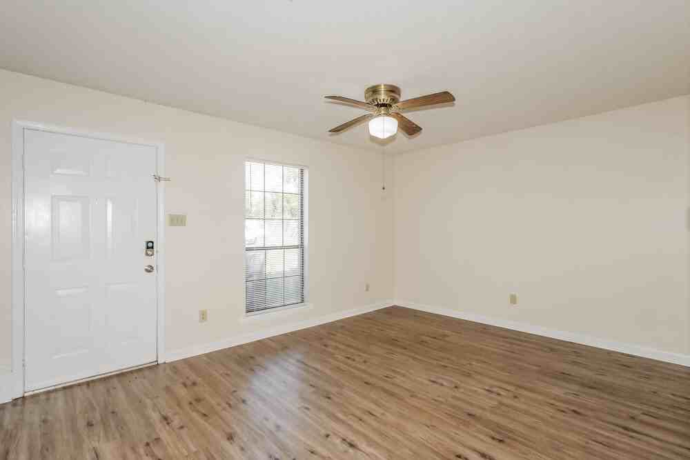 7778 Biloxi Cv #104 - Photo 5 of 17