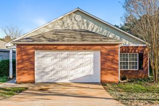 424 Bell Flower Trl - Photo 1 of 1