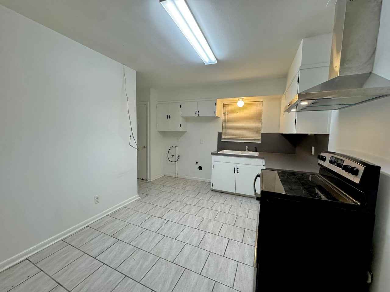 103 Park Circle - Photo 3 of 12