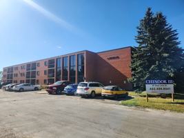 featured image of 7 Parklane Dr