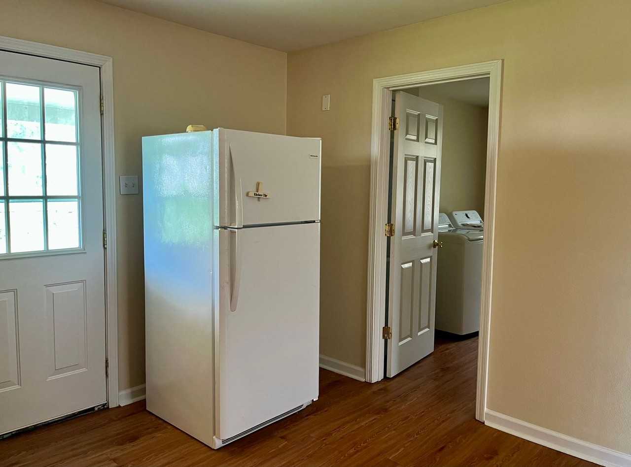 14253 Highway 431 - Photo 7 of 17