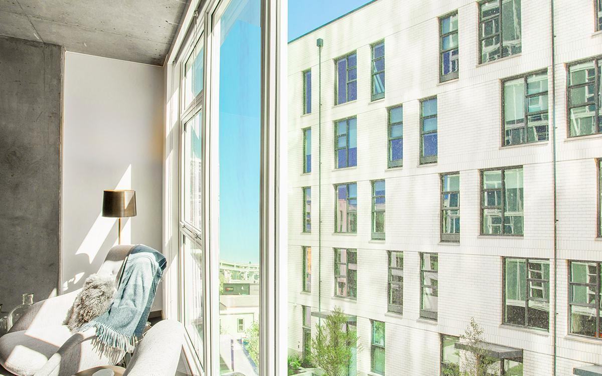 1161 Nw Overton St - Photo 3 of 50