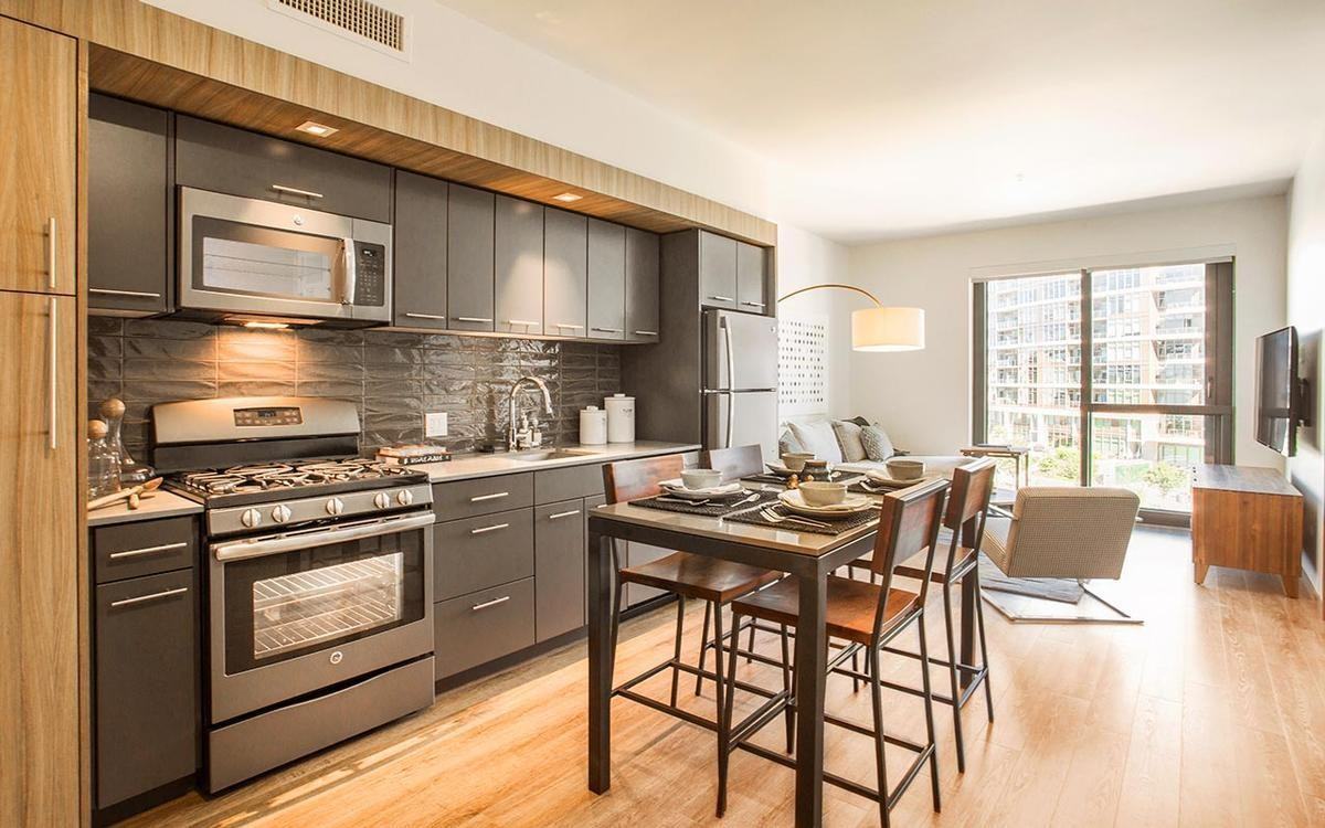 1161 Nw Overton St - Photo 6 of 50