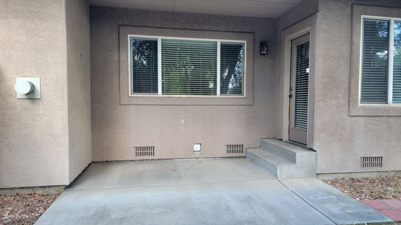 2835 Brittany Dr - Photo 4 of 17