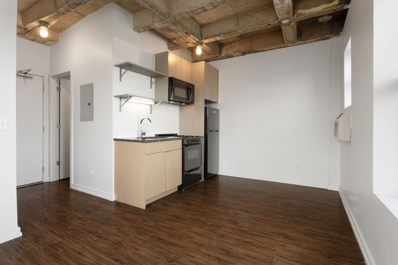 The Beacon at Wilson - Photo 4 of 33