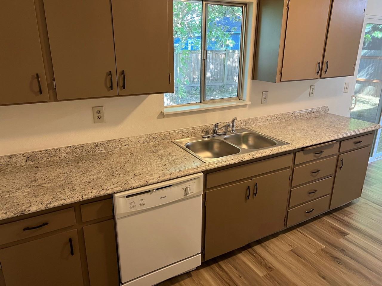430 S 51st Pl - Photo 5 of 15