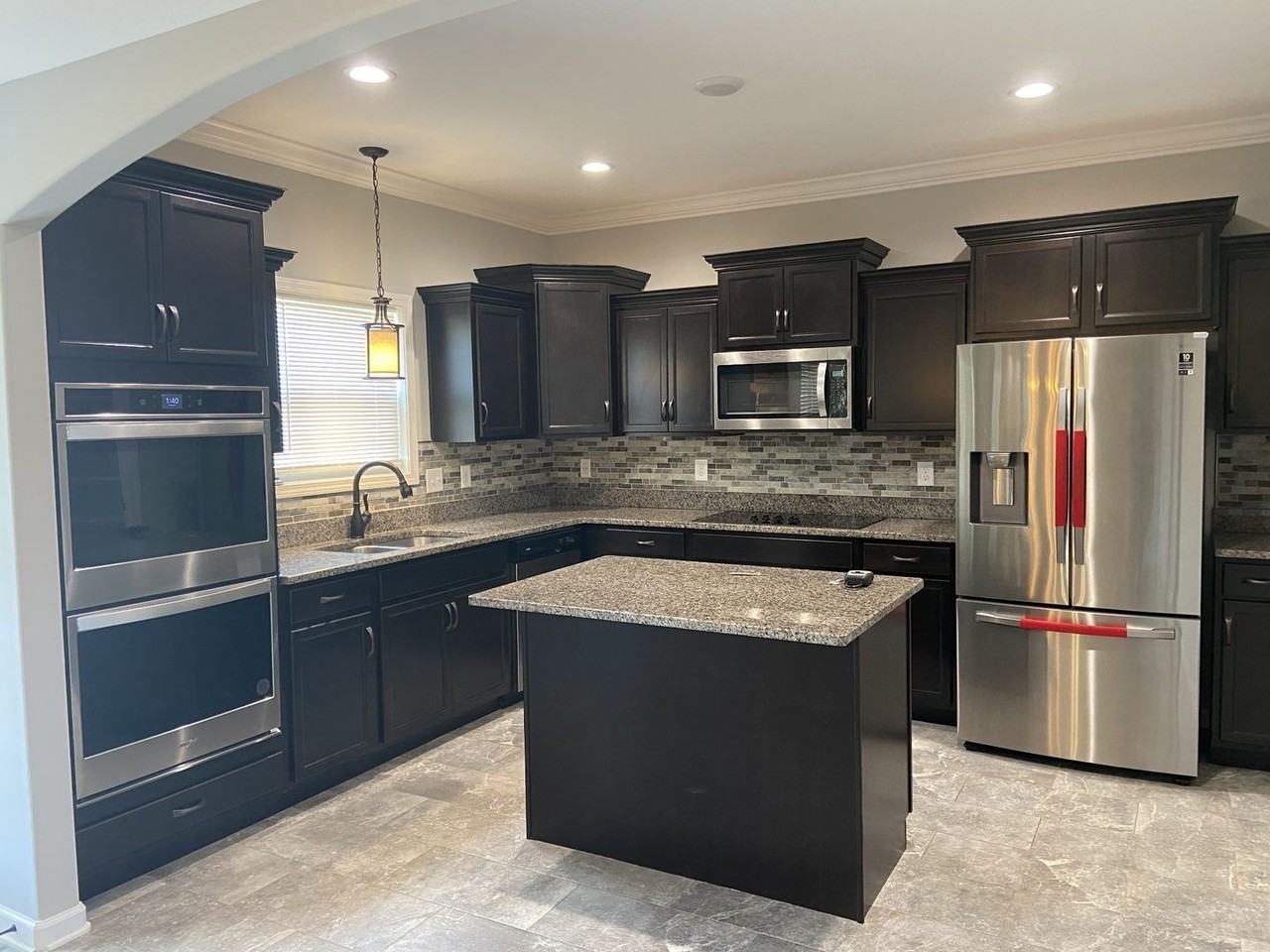 1538 Citadel Ct - Photo 4 of 33