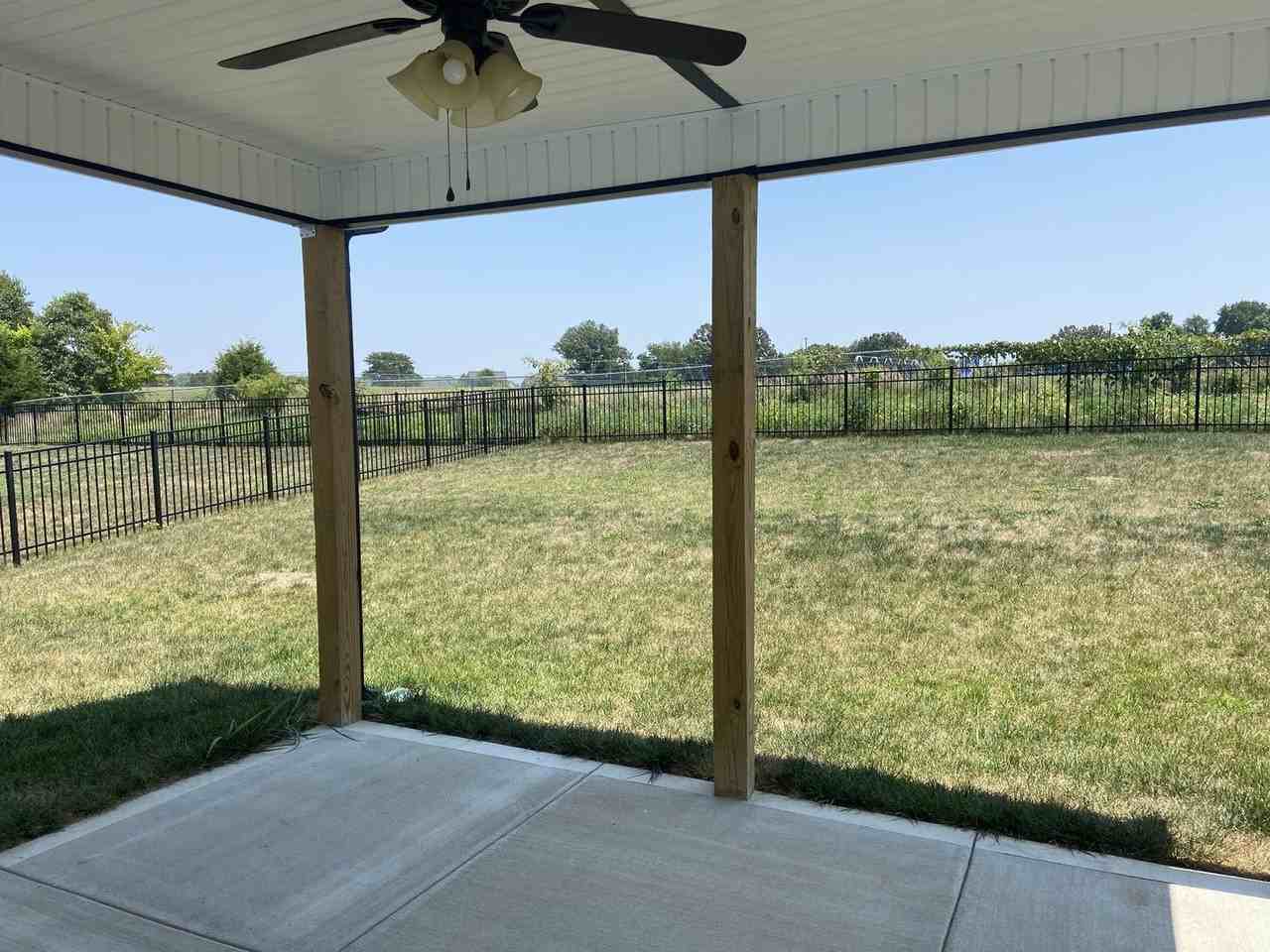 1538 Citadel Ct - Photo 7 of 33