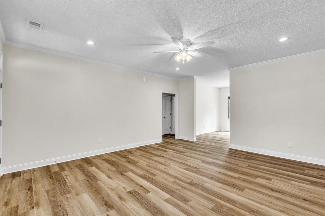 141 Ivey St - Photo 3 of 22