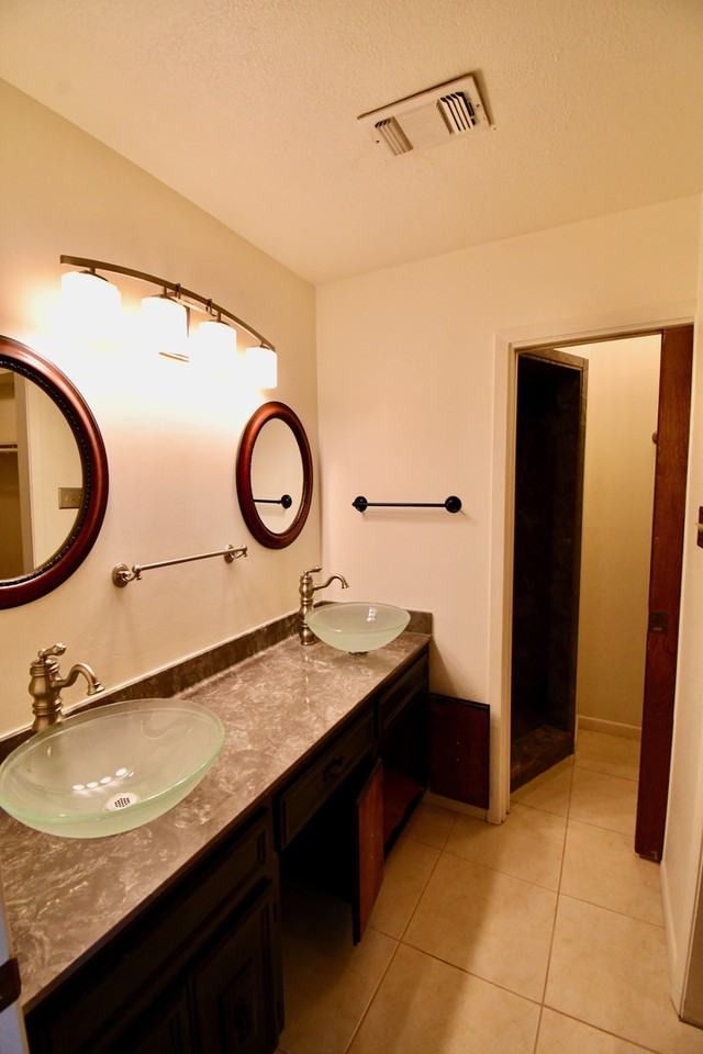 251 County Road 4756 - Photo 5 of 11