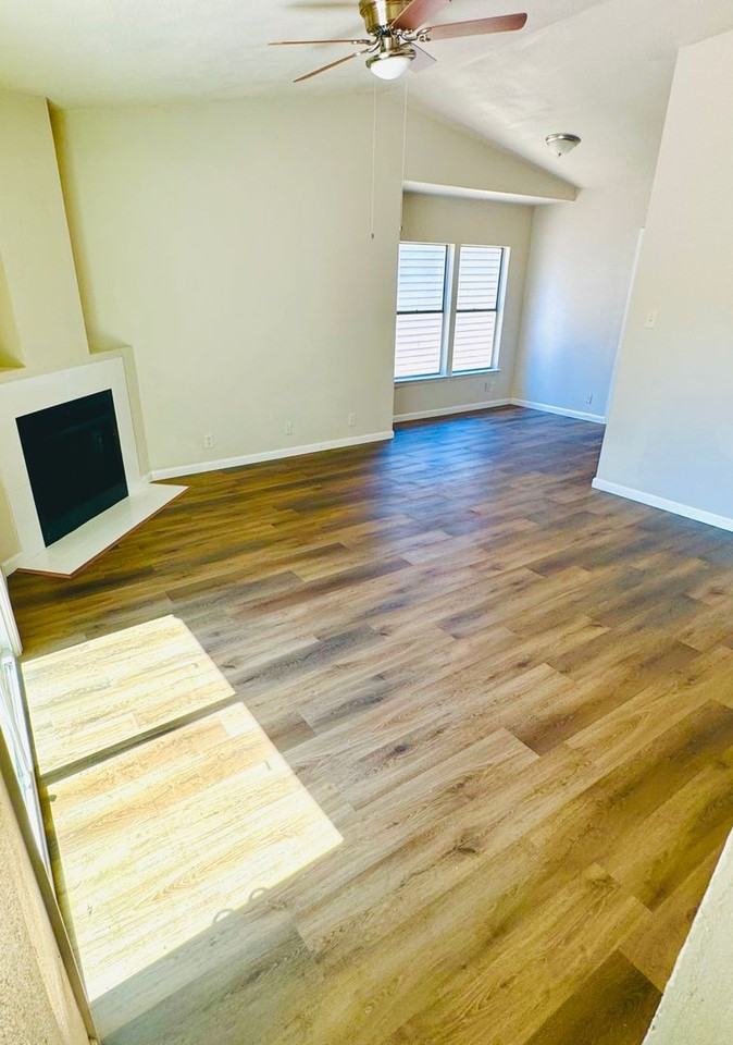 6014 Hidden Sunrise Dr - Photo 4 of 7