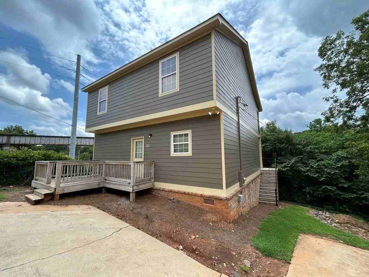 840 Dr Martin Luther King Pkwy - Photo 3 of 28