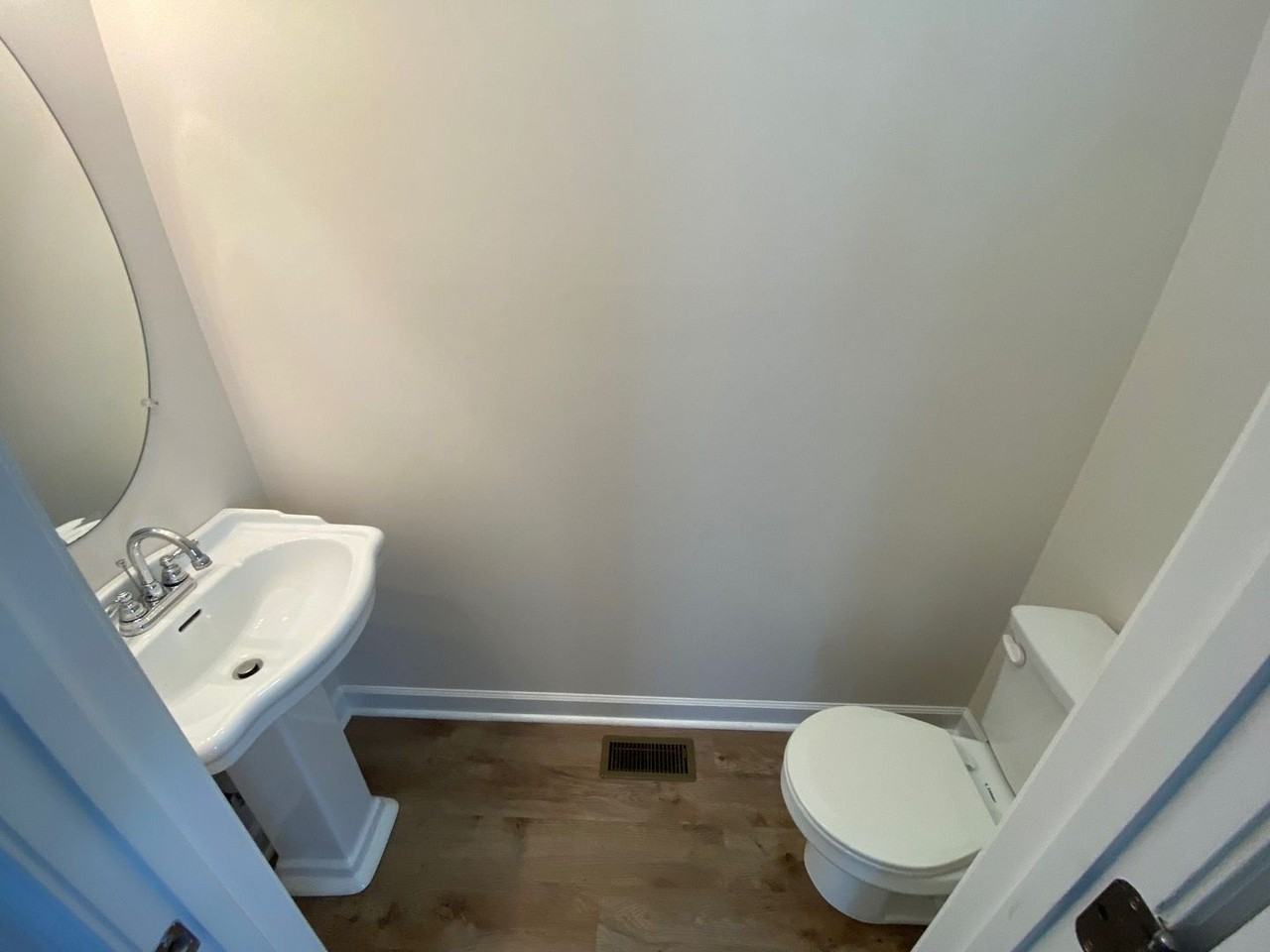 483 First St - Photo 5 of 11