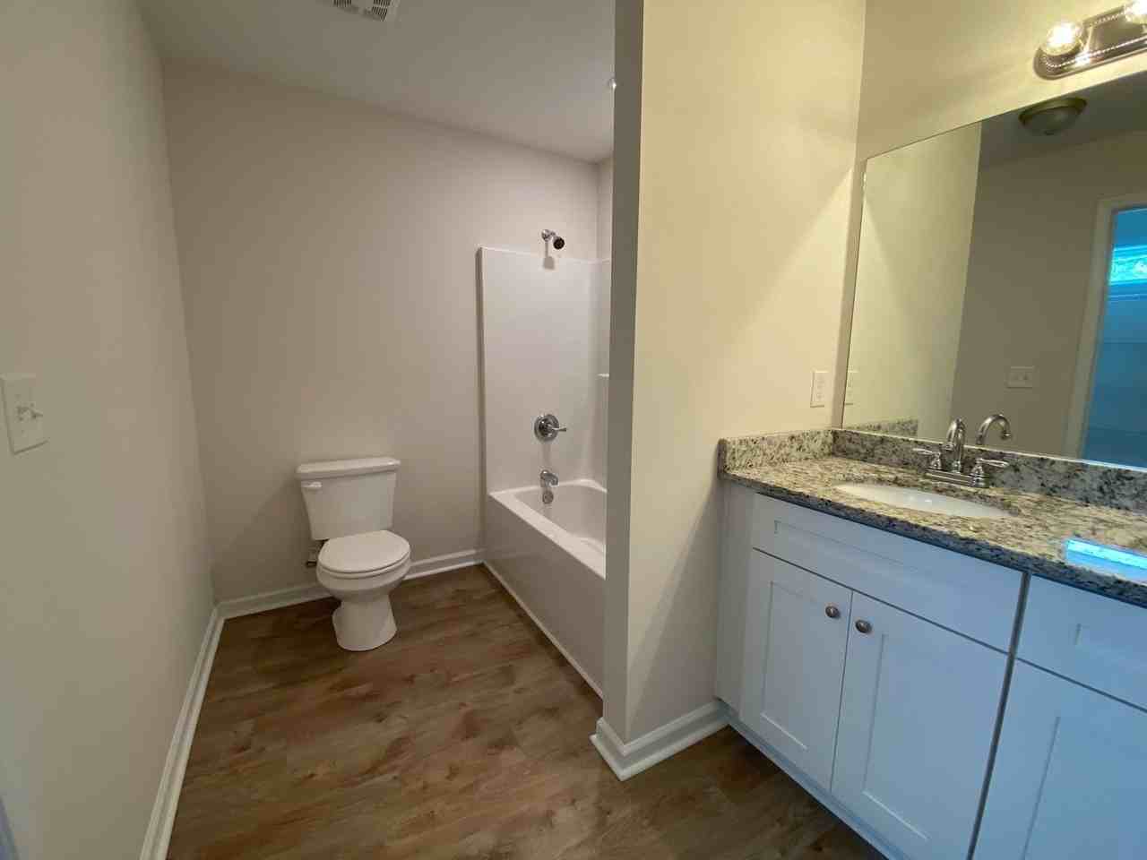 483 First St - Photo 7 of 11