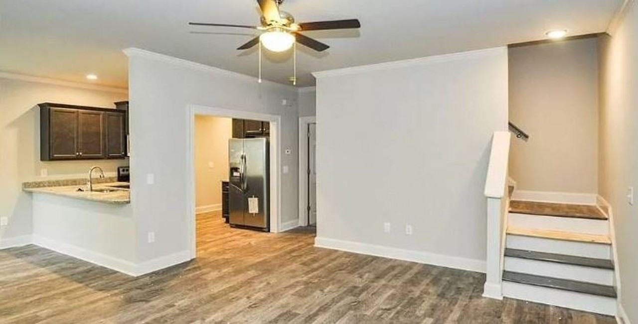 546 N Peter St - Photo 2 of 11