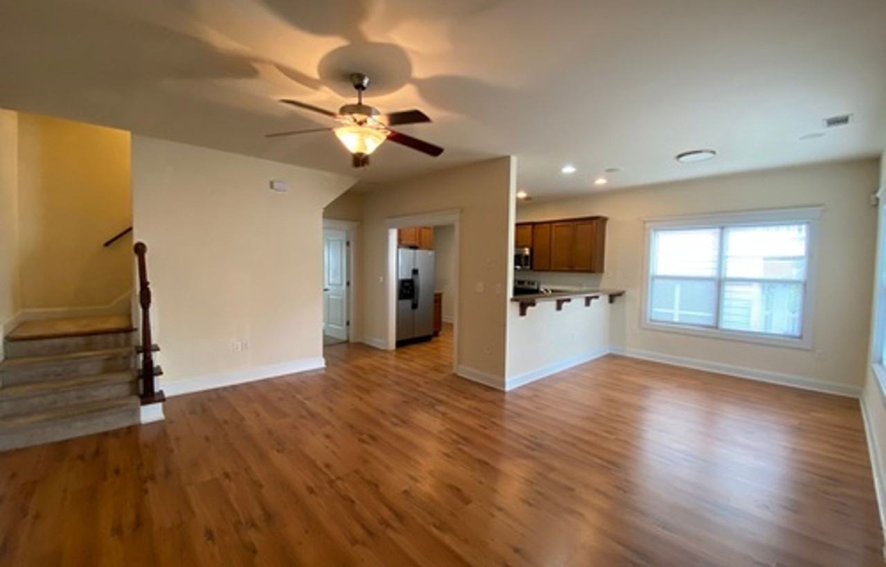 238 Madison Hts - Photo 2 of 8