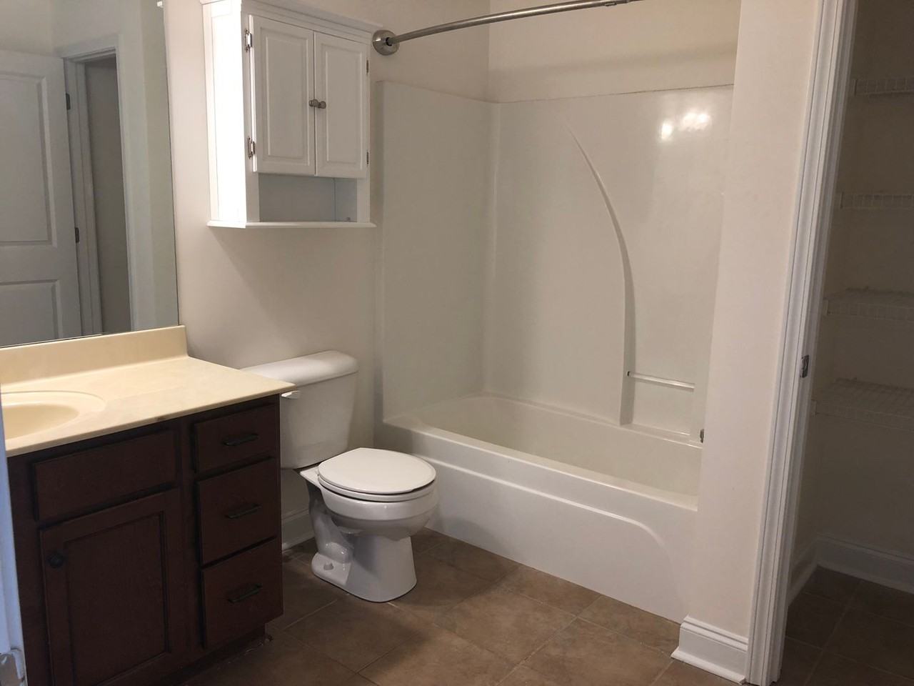 238 Madison Hts - Photo 7 of 8