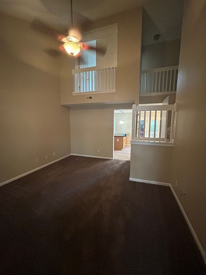 96 Tannenbaum Cir - Photo 3 of 35