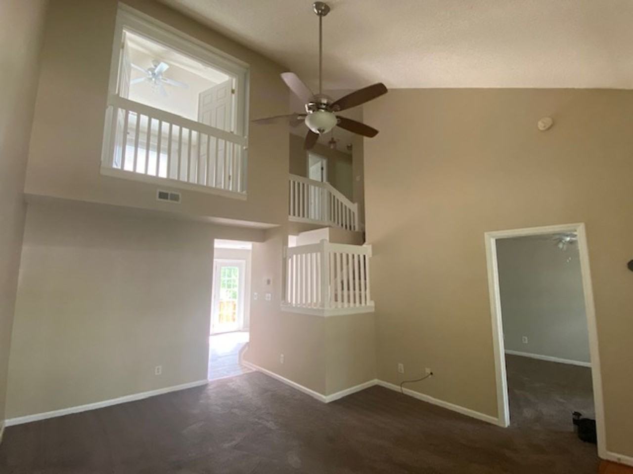 96 Tannenbaum Cir - Photo 4 of 35