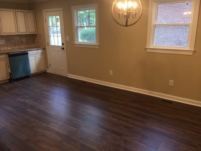 2817 Beechwood Dr - Photo 6 of 21