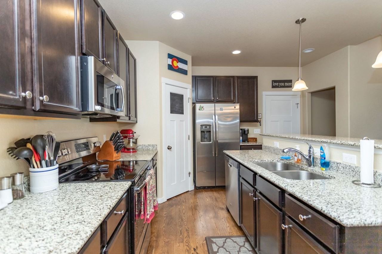 7676 Kiana Dr - Photo 2 of 36