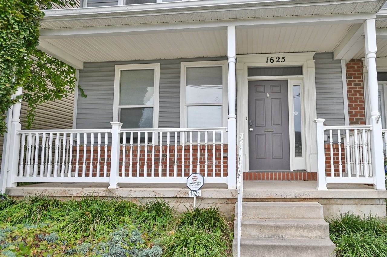 1625 Fulton St - Photo 3 of 45