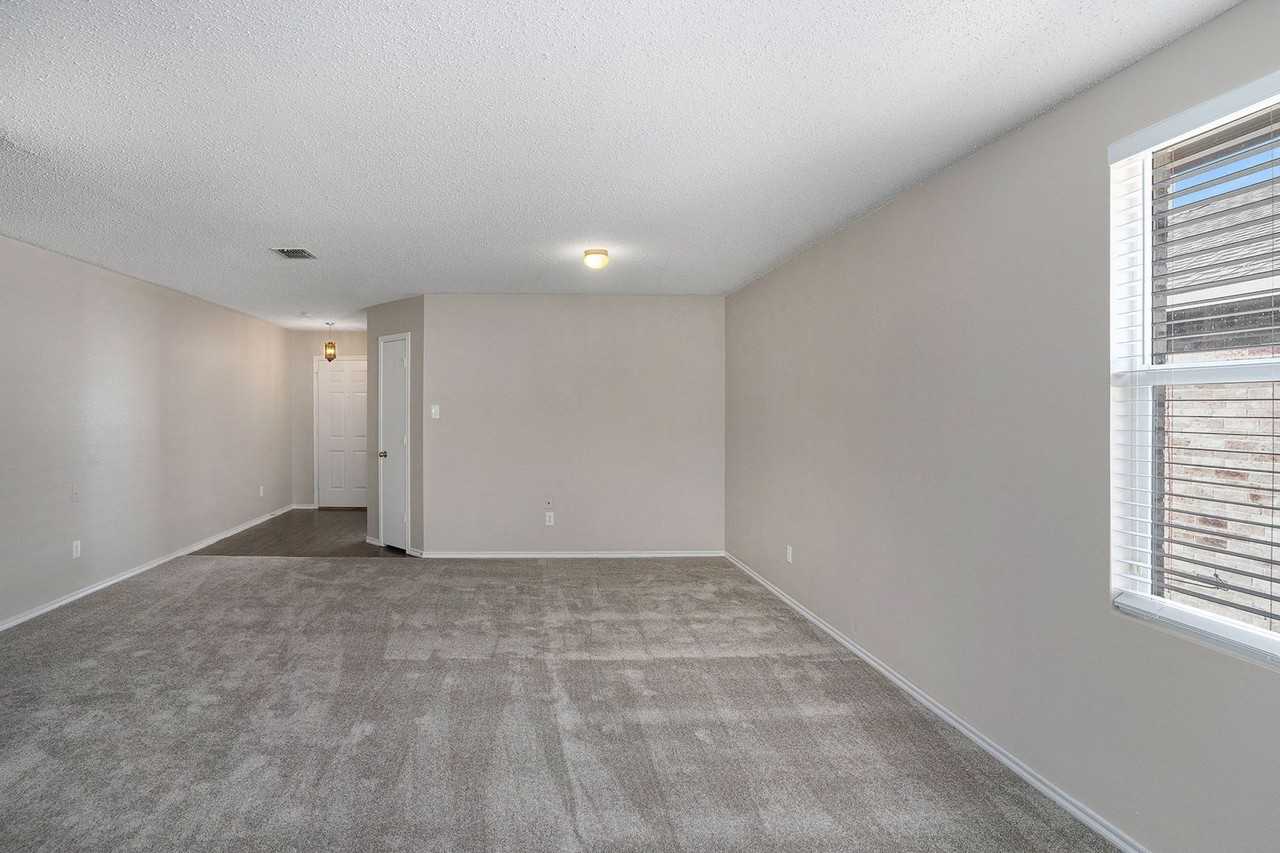 4024 German Pointer Way - Photo 5 of 23