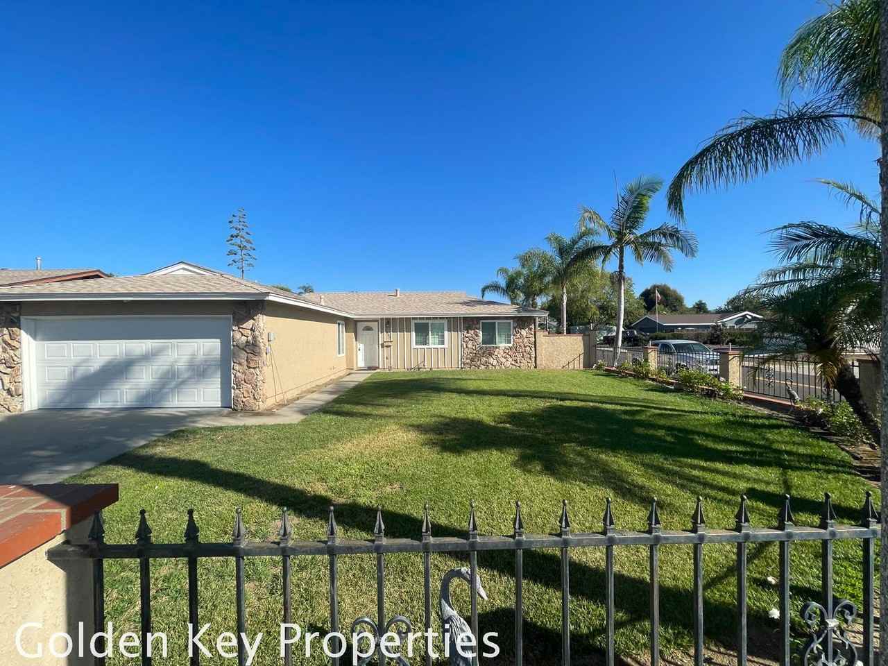 1560 Indian Summer Rd - Photo 3 of 24