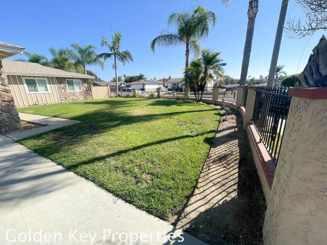 1560 Indian Summer Rd - Photo 4 of 24