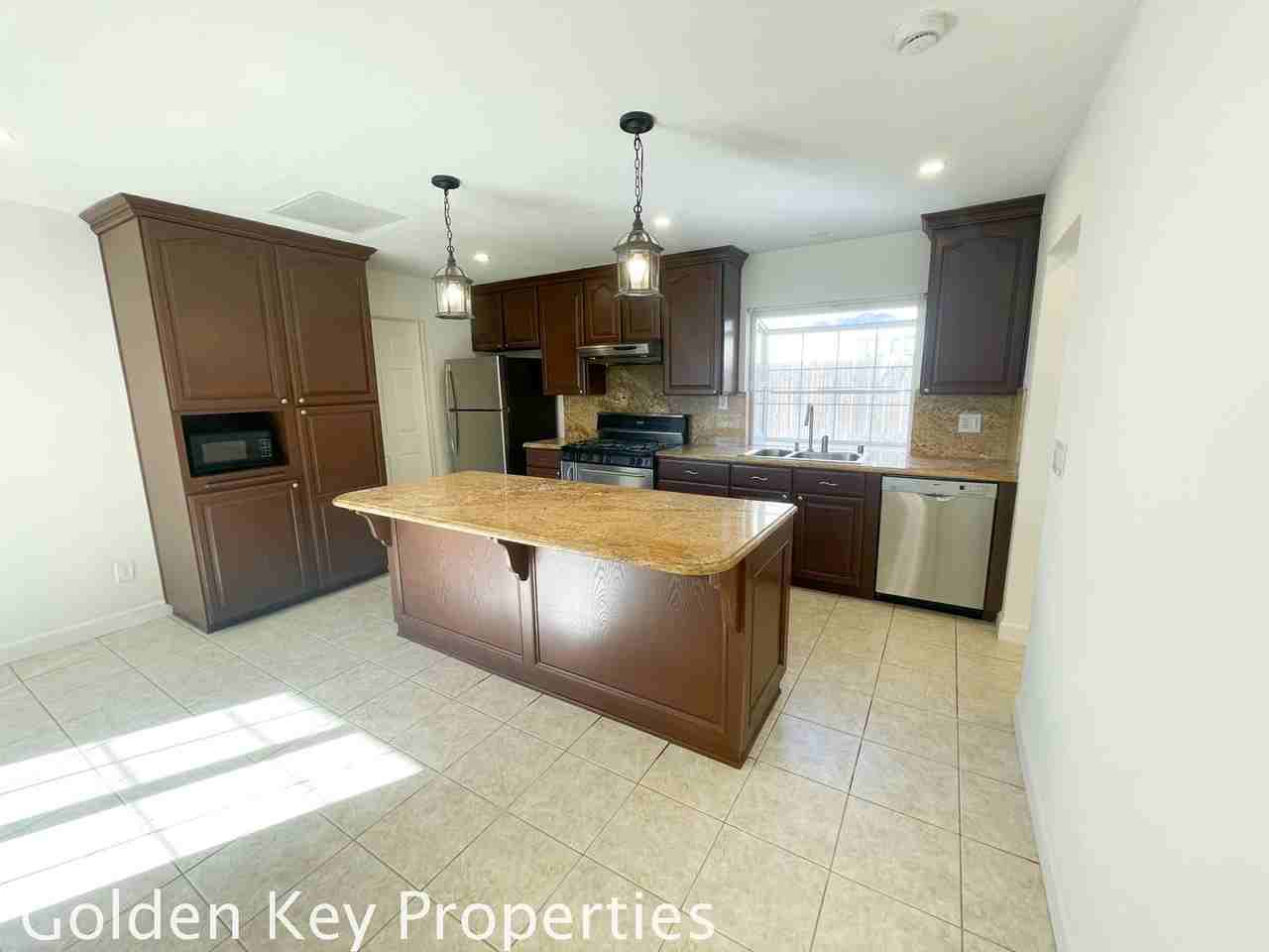 1560 Indian Summer Rd - Photo 6 of 24