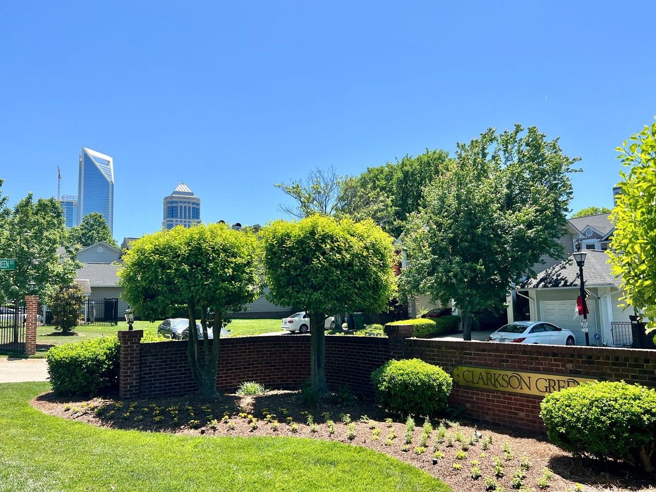 414 Clarkson Green St - Photo 2 of 37