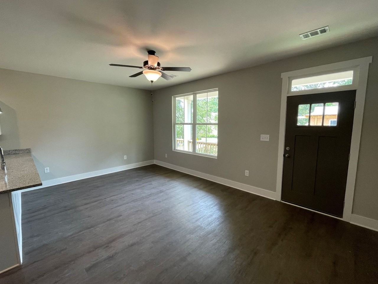 249 Madison Hts - Photo 7 of 17