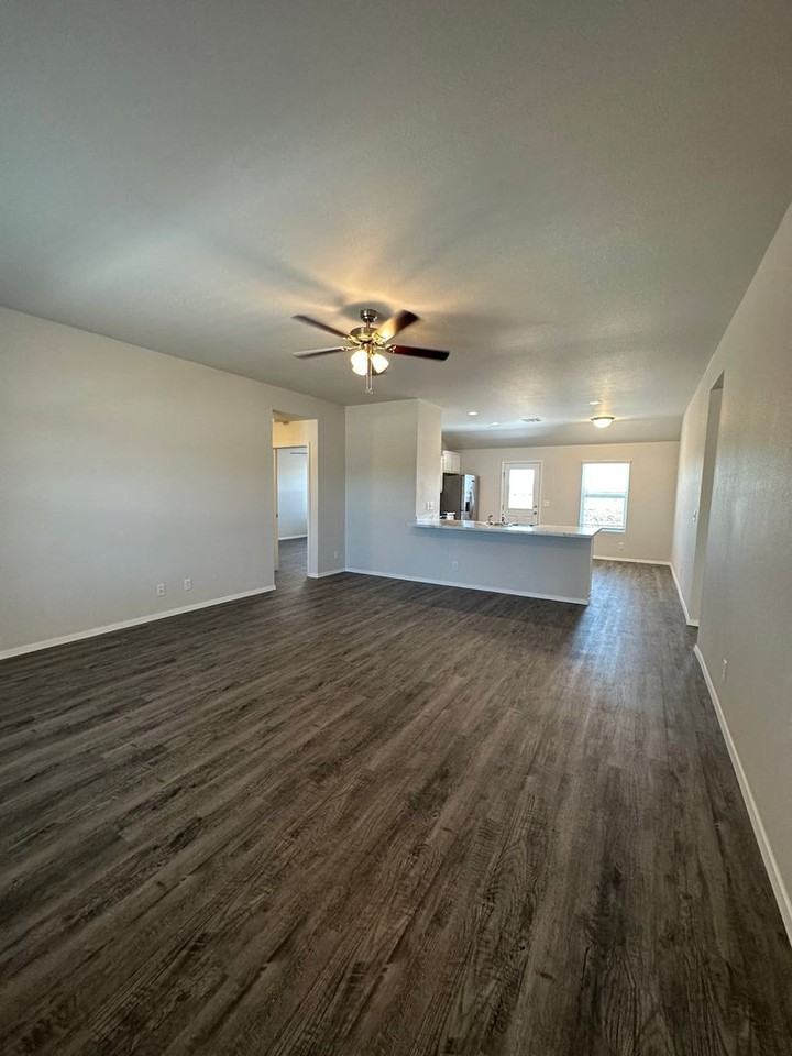 29415 E 79th St S - Photo 5 of 19