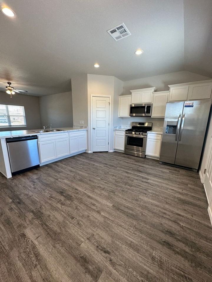 29415 E 79th St S - Photo 6 of 19