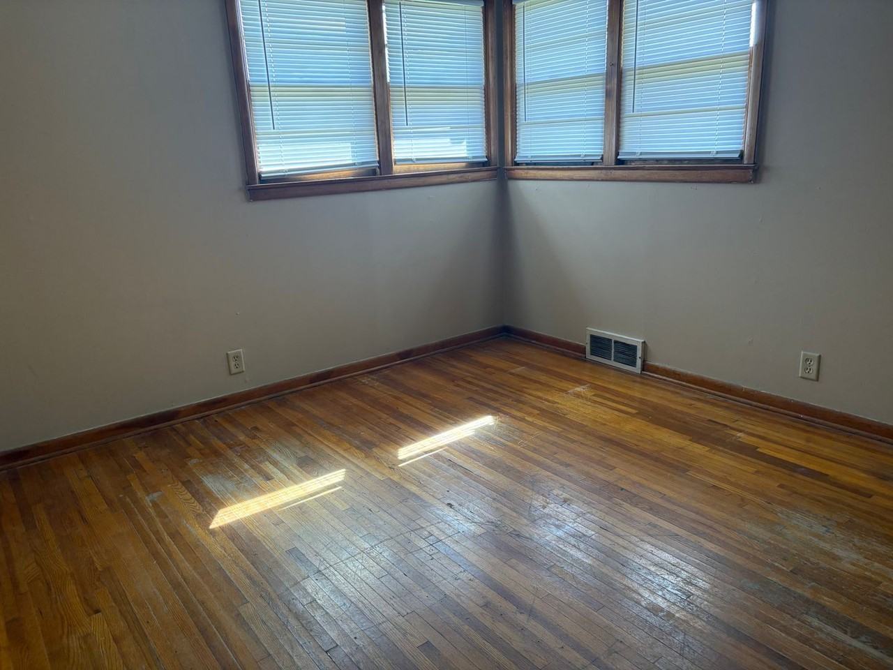 Maintenance Miscellaneous - Photo 5 of 19