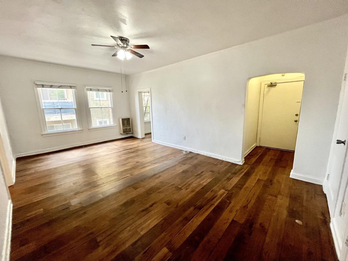 357 S Alvarado St - Photo 6 of 37