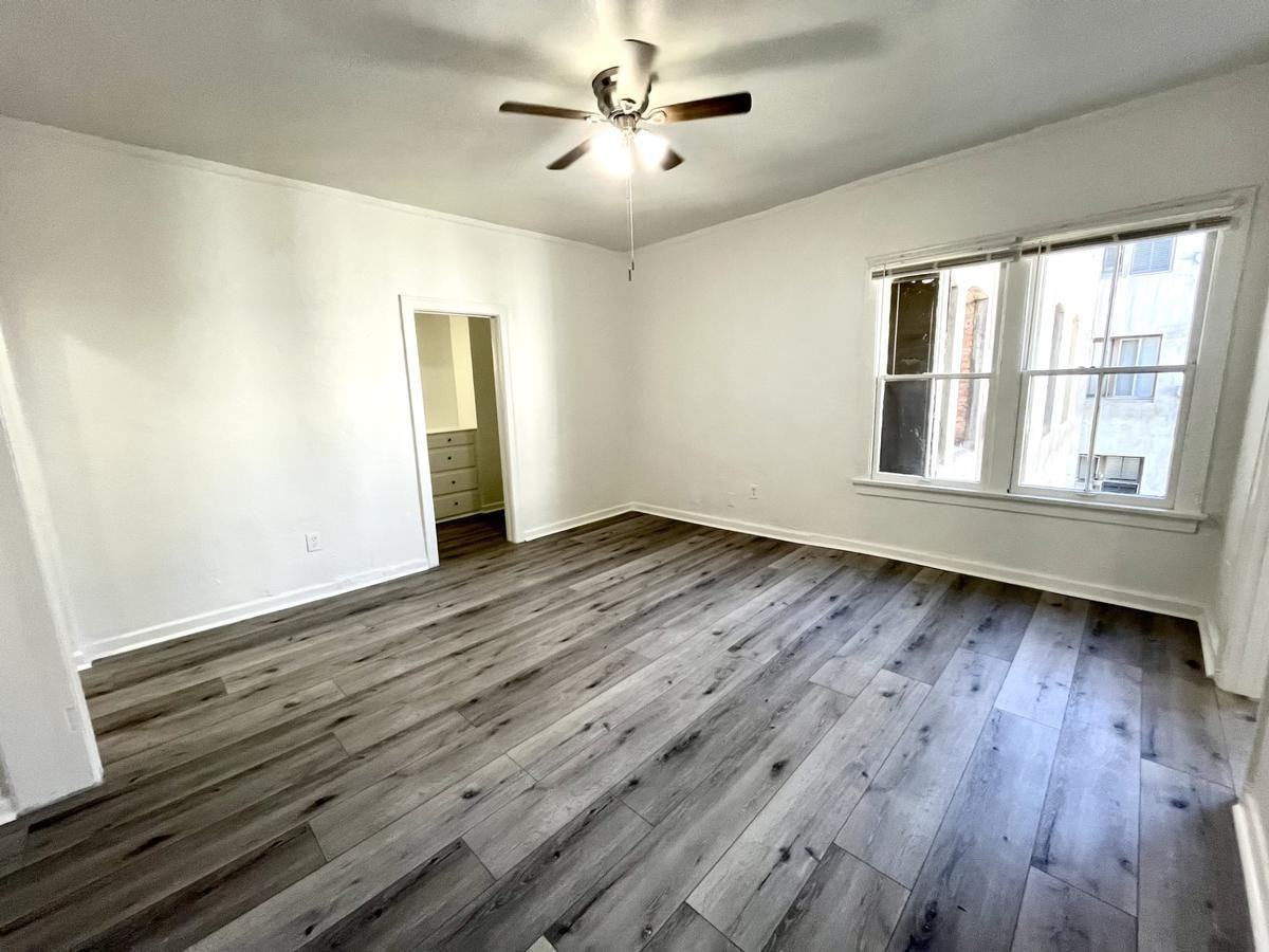 357 S Alvarado St - Photo 5 of 37