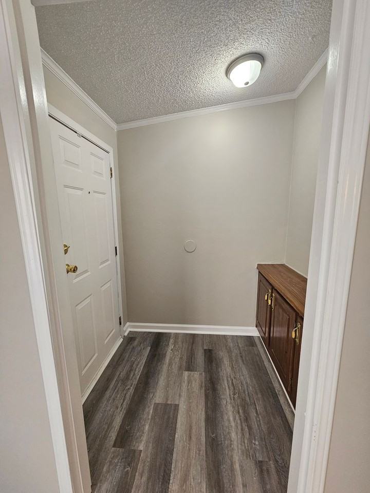 802 Heritage Way - Photo 2 of 17