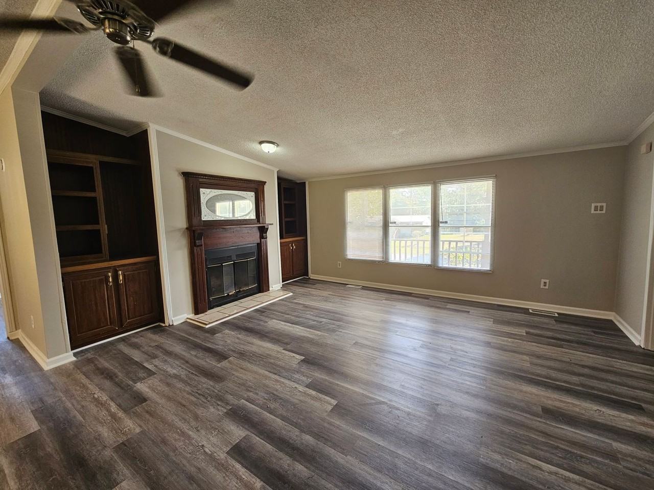 802 Heritage Way - Photo 3 of 17