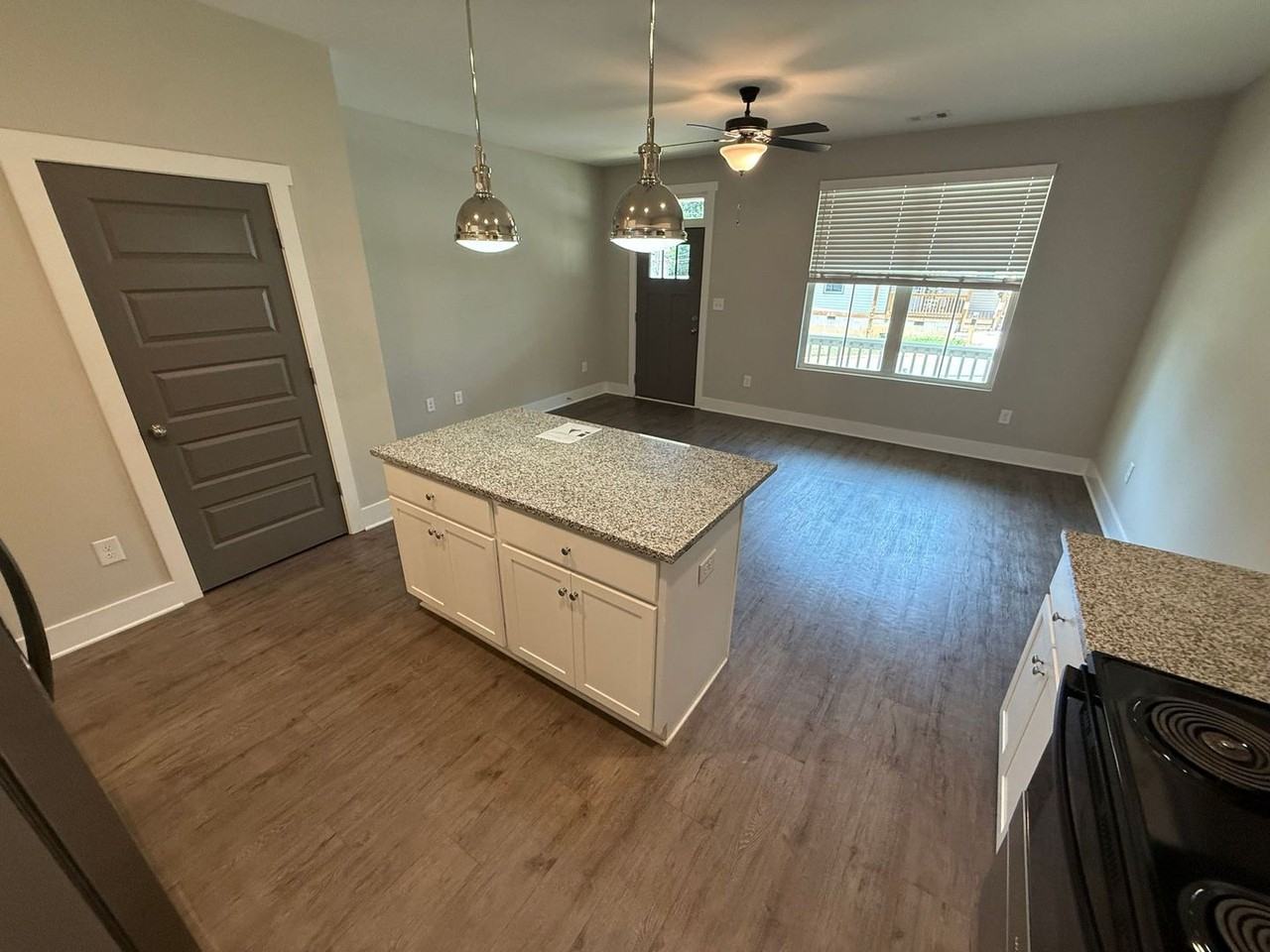 247 Madison Hts - Photo 6 of 19