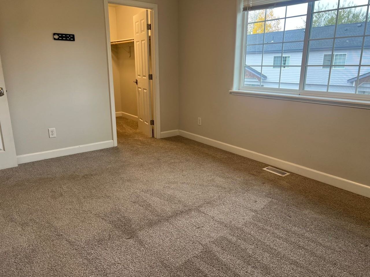 8518 Dunlap Ct #8 - Photo 7 of 16