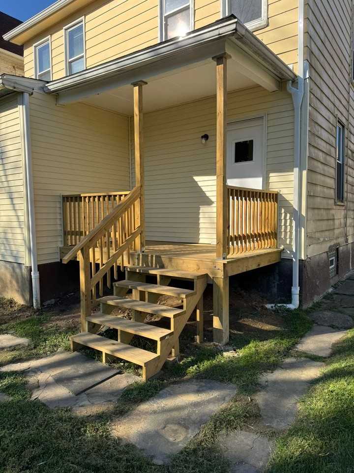 913 Union Ave - Photo 6 of 44