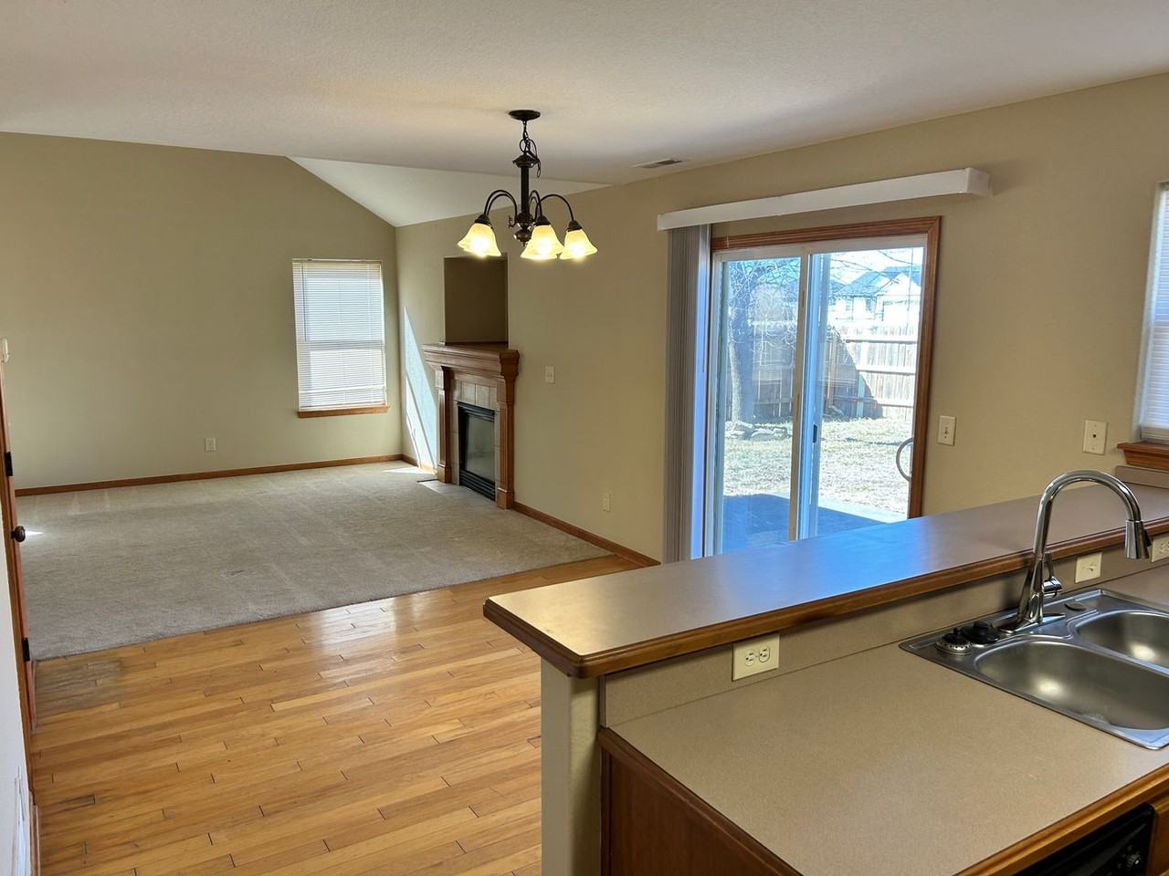 1744 Sutter Woods Rd - Photo 6 of 22