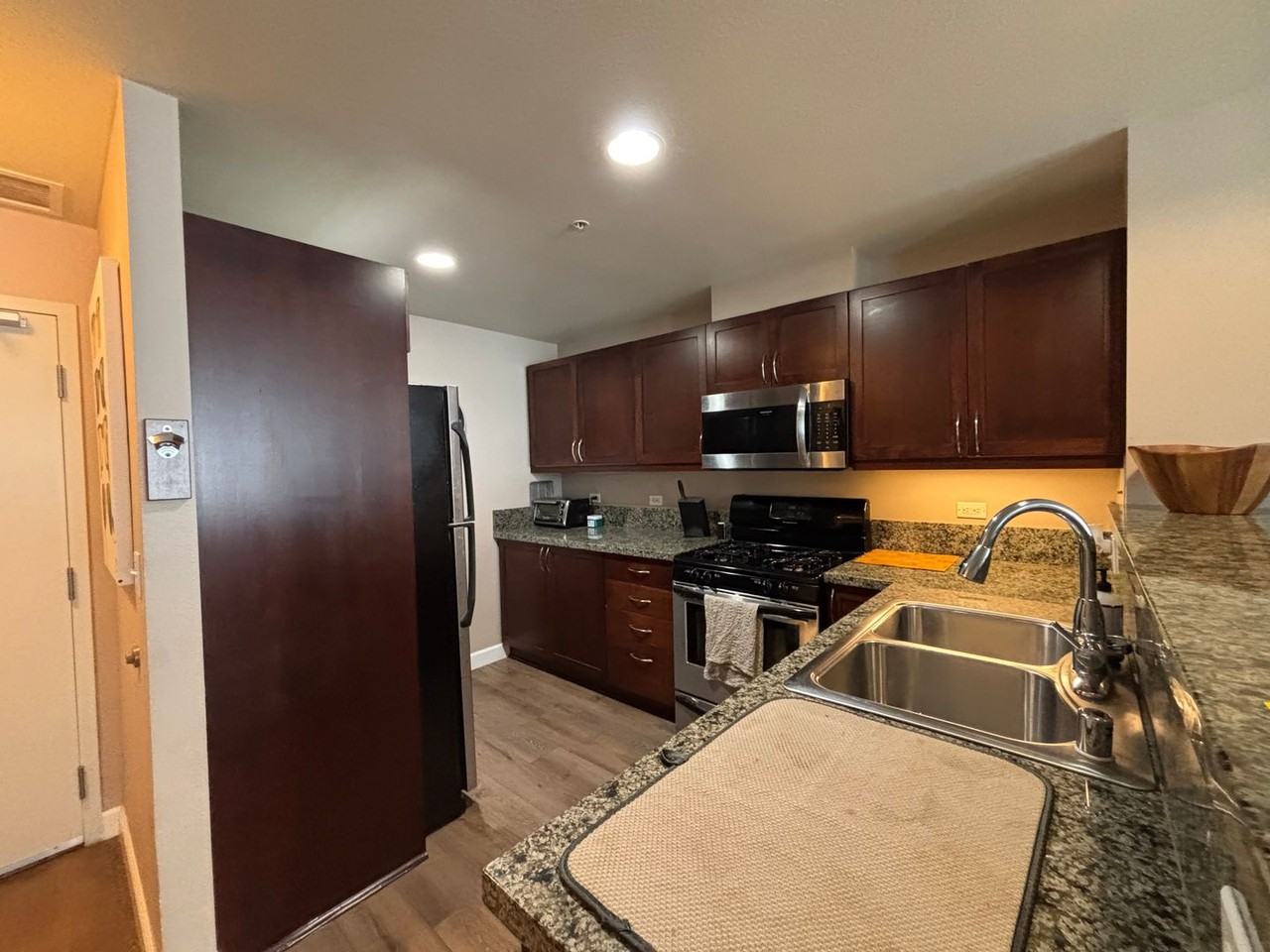 530 K St #506 - Photo 2 of 18