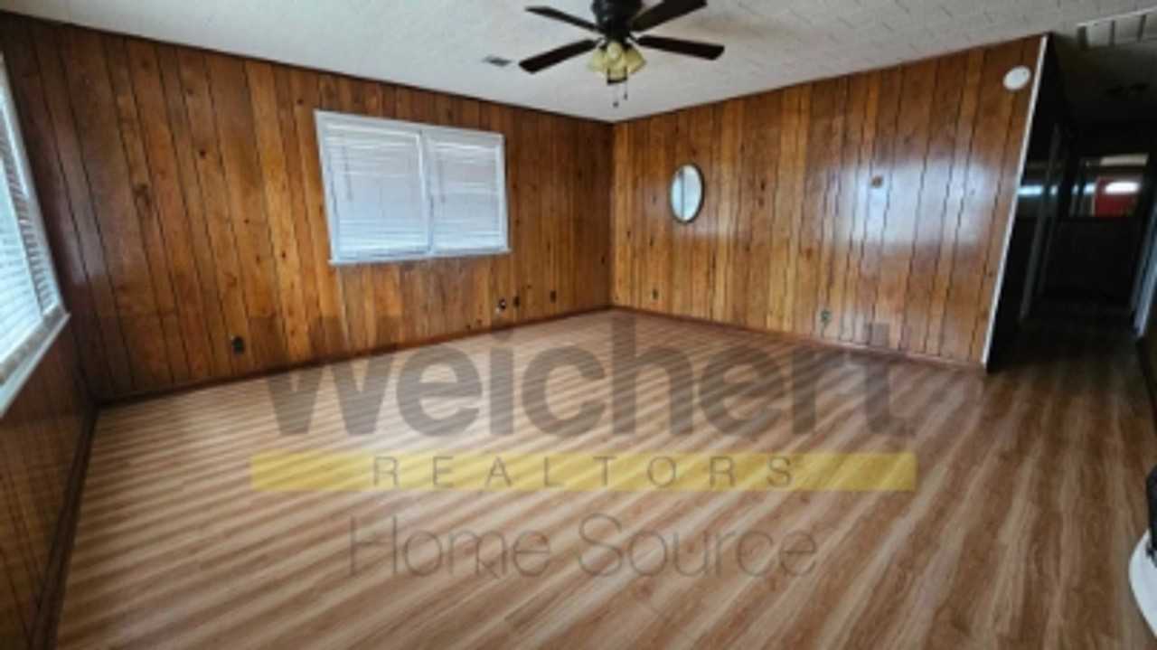 100 S 6th St - Photo 3 of 15