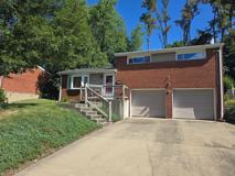 704 Garden City Dr - Photo 1 of 1